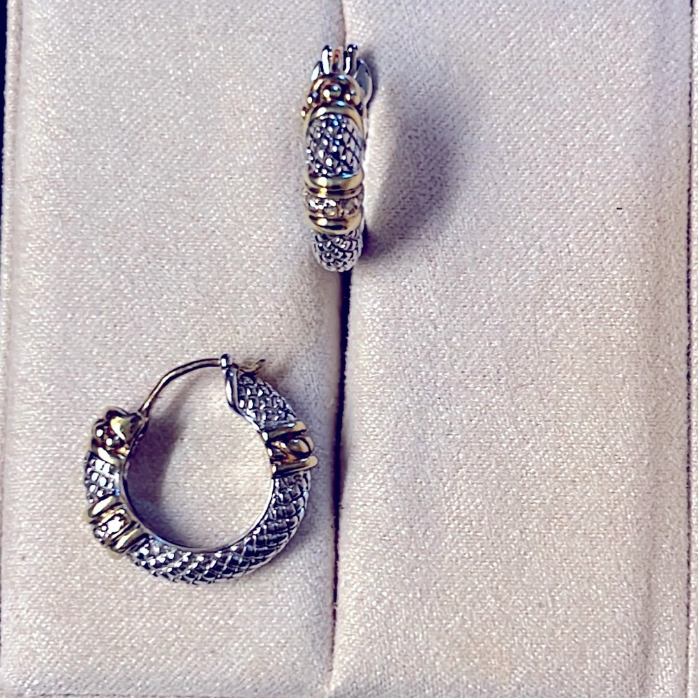 Sparkle this Summer!  Sterling silver hoop earrings w/diamonds and 18 kg accents